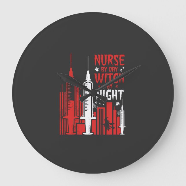Sjuksköterskehäxa Halloween Skyline Design_1 Stor Klocka (Framsida)