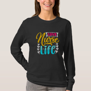 Sjuksköterskesjuksköterska inom hälso- och sjukvår t shirt