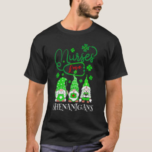Sjuksköterskor älskar bus St Patricks dag roliga t Shirt