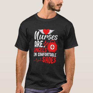 Sjuksköterskor är Änglar i bekväma skor Nurse Merc T Shirt