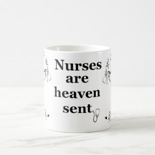 Sjuksköterskor är överförd himmel kaffemugg
