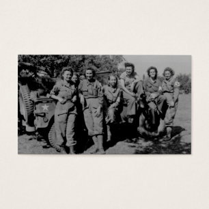 Sjuksköterskor bredvid jeepen WWII Visitkort