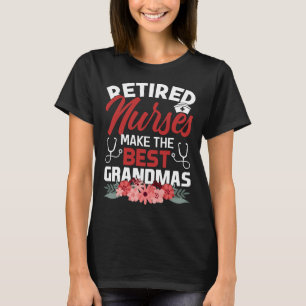 Sjuksköterskor med pensionerad sjuksköterska gör B T Shirt