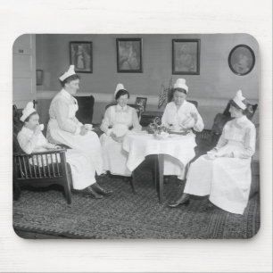Sjuksköterskor på Tea, tidiga 1900s Musmatta