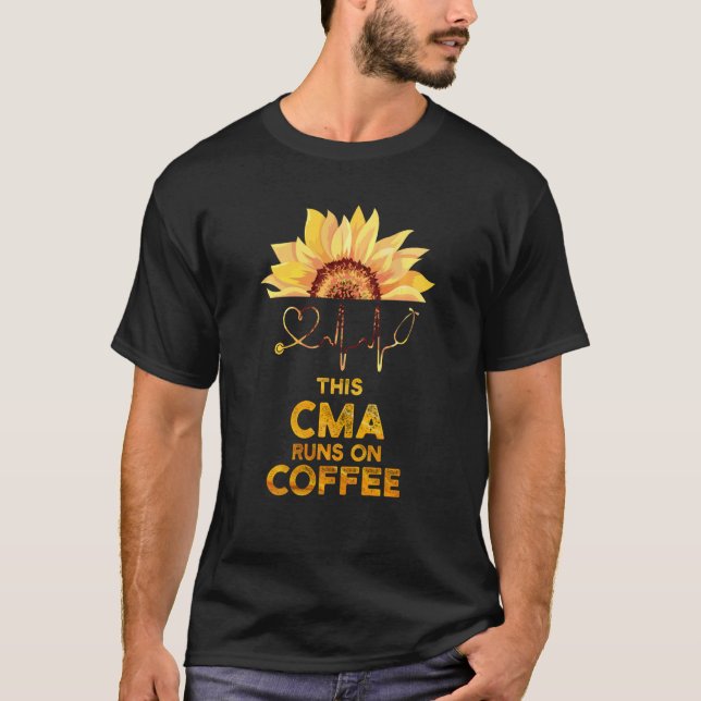Sjukvårdsassistent vid Cma Auktoriserad Coffee Ass T Shirt (Framsida)