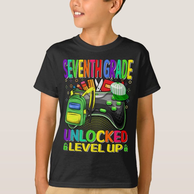 Sjunde upplåsta Klass-videospel T Shirt (Framsida)