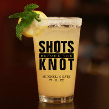 Sjungande före knuten möhippa