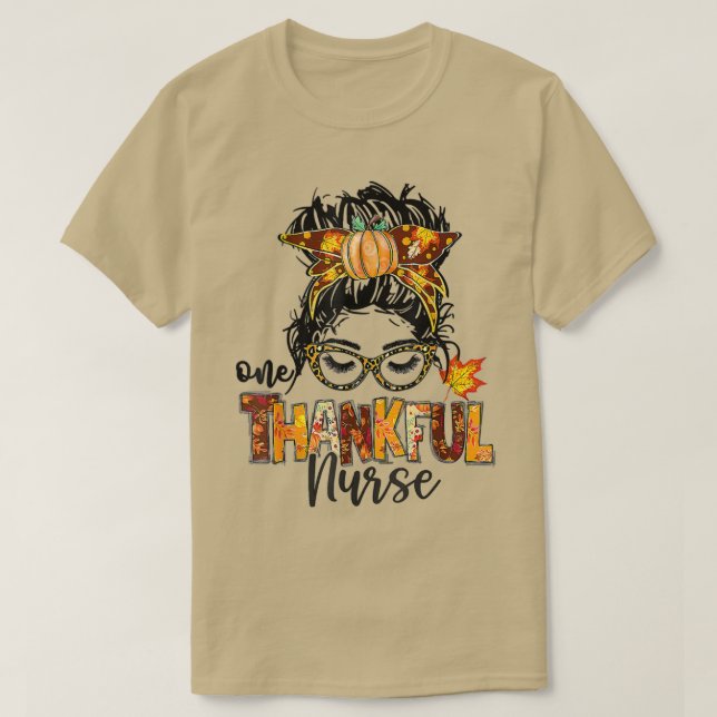 Sjuse Messy Bun Hair One Thanksgivi Thanksgivi T Shirt (Design framsida)