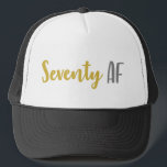 Sjuttio AF Funny 70th Birthday Gift Keps<br><div class="desc">Den här roliga 70:e födelsedagskalkens skämtgåidé är perfekt för alla som firar 70-årsdagen! Det roliga talesättet "sjuttio af",  som är en underbar presentidé som de kommer att kärlek!</div>