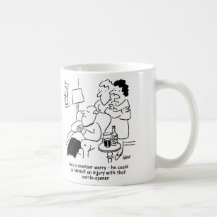 Skada med flaska-öppnare kaffemugg