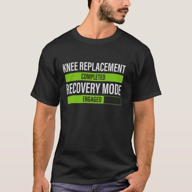 Skadad knäbyte operation återhämtning rolig bio t shirt (Framsida)