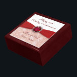 Skadans 40-årsdag i Bröllop Smyckeskrin<br><div class="desc">En Digitalbcon Bilder Design med ett designtema i Ruby Red färg och Damask med en mängd olika bilder, former, mönster, stilar och typsnitt i anpassningsbar i denna presentationsruta av typen "Ruby Bröllop-årsdagen". Den här attraktiva och elegant designen är komplett med anpassningsbar text som skriver till kostym till ditt eget speciella...</div>