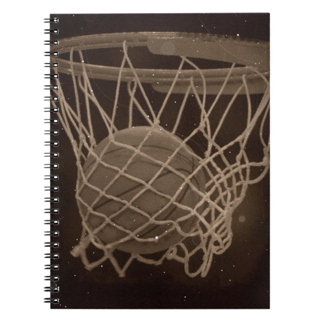 Skadat basketbollfoto anteckningsbok (Framsidan)