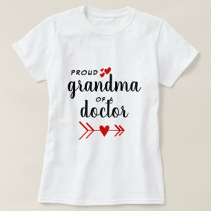 Skadlig mormor i Röda Hearter i Doktor T Shirt