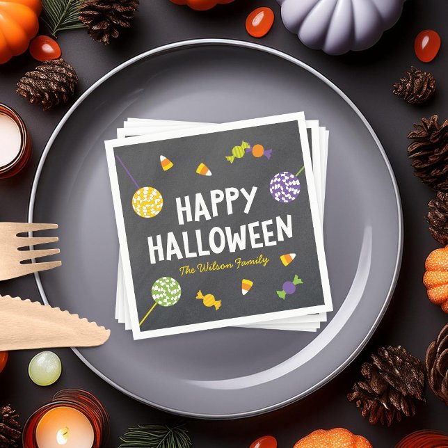 Skadliga skapelser i kalkbrädan Happy halloween Pappersservett (Skapare uppladdad)
