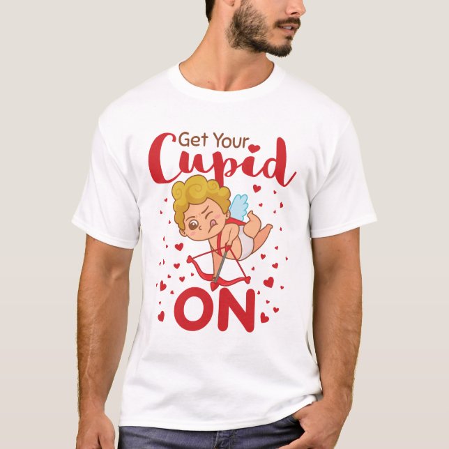 Skaffa din Cupid på Alla hjärtans dag T Shirt (Framsida)