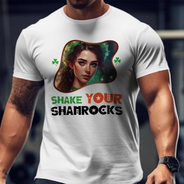 Skaka dina Shamrocks - Leprechauns Skavenger Hunt T Shirt (Skapare uppladdad)