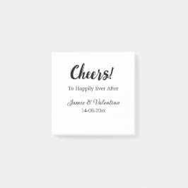 Skål att bli lyckligt efter att ha lagt till några post-it block