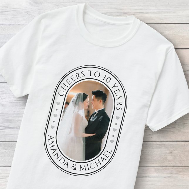 "Skål för 10 år" Bröllopsjubileumsfoto T Shirt ("Cheers to 10 Years" Wedding Anniversary Photo T-Shirt)