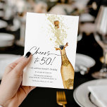 Skål för 50:e födelsedagsinbjudan till foto inbjudningar<br><div class="desc">Låt oss Cheer till 50! Fotoinbjudan på födelsedagen. Designad med en vacker vattenfärg Guld Champagne Flaska. Matchande objekt i vår butik Cava Party Design.</div>