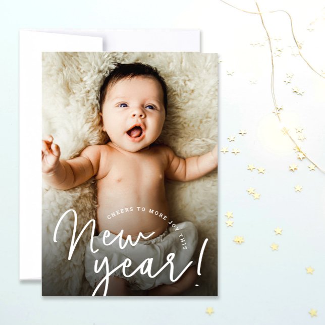 Skål för glatta nyårfoto baby julkort (Cheers to joy this New year baby photo birth announcement greeting card.)