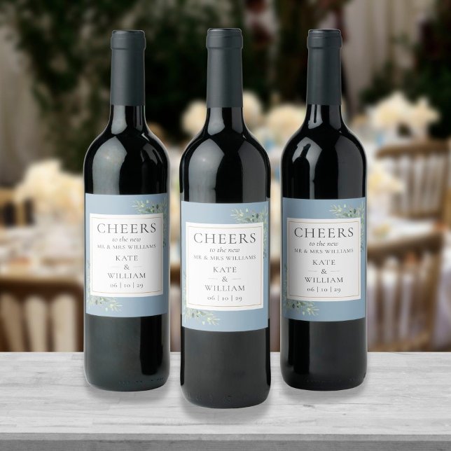 Skål för mr och mrs Greenery Dusty Blue Bröllop Vinflaska Etikett (Skapare uppladdad)