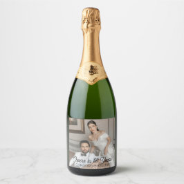 Skål till 50 års dryckesetikett för Party