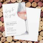Skål till 60 års 60:e Födelsedagsfesten Inbjudningar<br><div class="desc">"Skål upp till 60 år!" visas stolt överst i denna klassiska inbjudan och inbjudan till elegant, med en stor rosa och grått vin på högerna, ge det till en modern tvist. Du kan anpassa året för att fira en milstolpe. Användan skriver typografi för "Cheers to 60 years!" med ett klassiskt...</div>