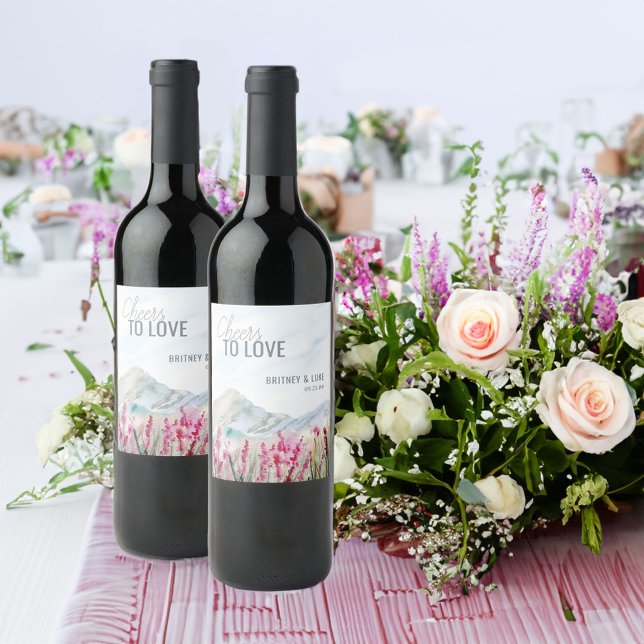 Skål till Kärlek Watercolor Mountain Bröllop Vinflaska Etikett (Cheers to Love Mountain Meadow wine bottle labels)