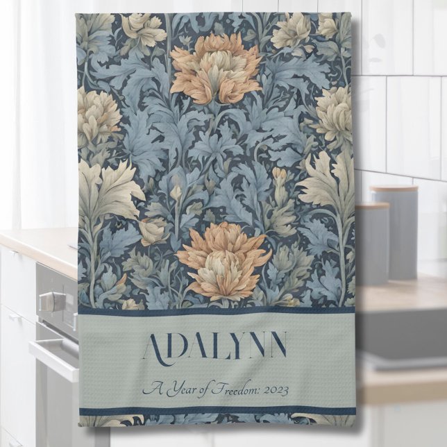Skäliga Retro Flowers-gåvor från Pension till Mamm Kökshandduk (Graceful Retro Flowers Retirement Gifts for Mom)