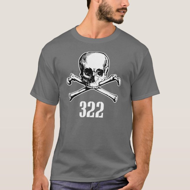 Skalle och ben 322 t shirt (Framsida)