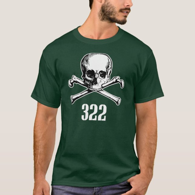 Skalle och ben 322 t-shirt (Framsida)