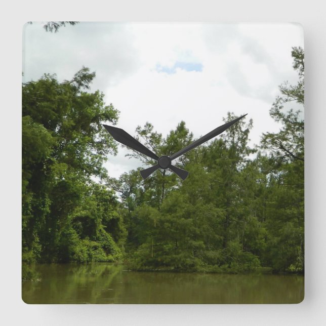 Skallen tar tid på fyrkantig klocka (Framsida)