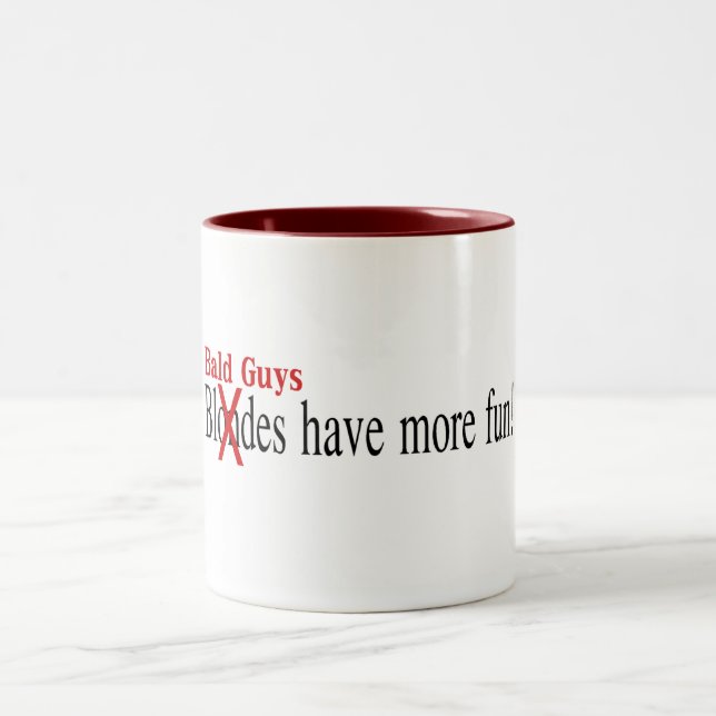 Skalliga grabbar har mer roligt Två-Tonad mugg (Center)