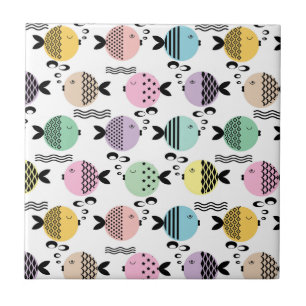 Skandalen med sjölös abstrakt av fisk i modern mar kakelplatta