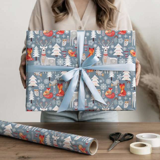 Skandinavian Woodland Animals God Helgdag Presentpapper (Scandinavian Woodland Animals Christmas Holiday Wrapping Paper)