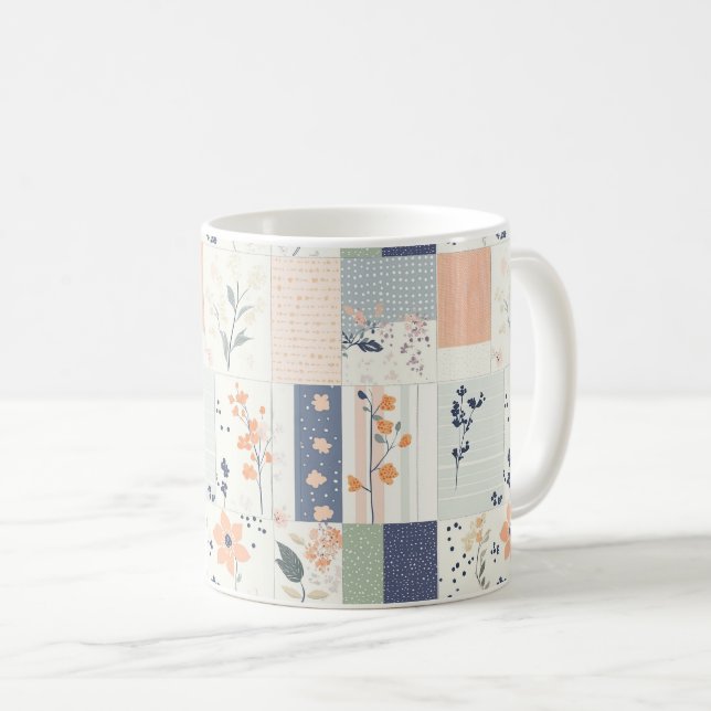 Skandinavisk blomsterpatchwork i rosa och blått kaffemugg (Framsida höger)