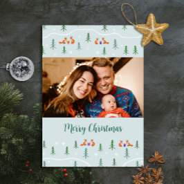 Skandinaviska julrävar i skogsfoto julkort