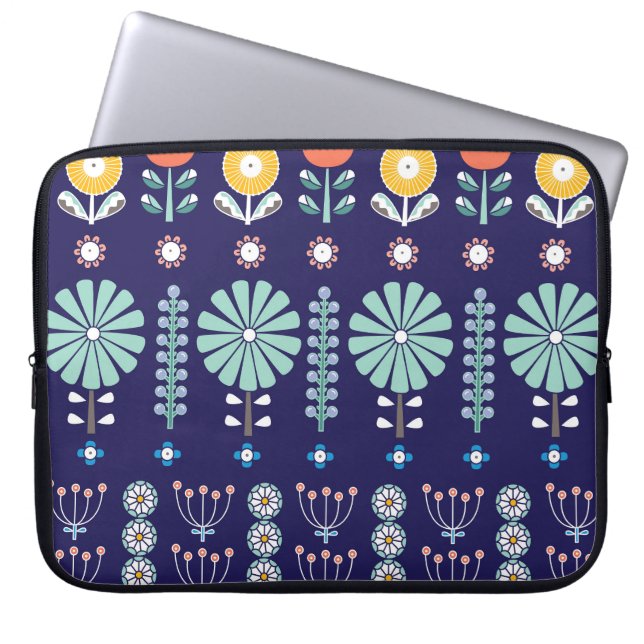 Skandinaviska linblommor, sommarmotiv laptop fodral (Framsidan)