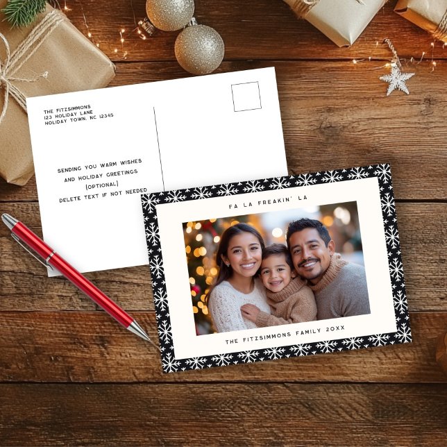 Skandinaviskt vykort för svart och vitt foto-Helgd (Neutral Snowflake Modern Christmas Postcard black)