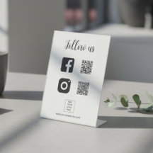 Skanna för att följa oss på sociala medier anpassa