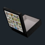 Skapa din egen 25 fotokollage redigerbar minnesask<br><div class="desc">Skapa ett mästerverk utan tidslinje med vårt "Redigerbara 25 Photo Collage". Perfekt för att fånga minnen från jul, födelsedagar, bröllop, årsdagar, studenten, Fars dag, Mors dag eller andra särskilda tillfällen, gör att du kan bota en personlig och förbluffande bildberättarröst. Med dess funktioner för anpassade kan du ordna och redigera bilderna...</div>