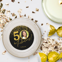 Skapa din egen fantastiska födelsedagsbild runt klistermärke