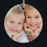 Skapa din egen fotomall för julfamiljen julgransprydnad keramik<br><div class="desc">Skapa din egen julfamiljs fotomall för prydnad med din familj namn och bild gör en perfekt Personlig julgåva. Denna moderna och elegant vita familjefollens julprydnad ger en underbar gåva till mormor,  morfar,  mamma eller pappa.</div>