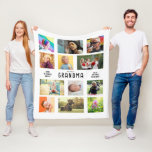 Skapa dina egna morföräldrar Photo Collage Fleecefilt<br><div class="desc">Personlig Large Fleece Blanket Photo Collage Skapar en hjärtslitande gåva som far- och morföräldrar kommer att vårda för alltid med vår Personlig Fleece Blanket Photo Collage. Med den här snyggt utformade filten kan du göra 12 av dina favoritfoton i familjen till en unik keepé och fira det speciella bandet mellan...</div>