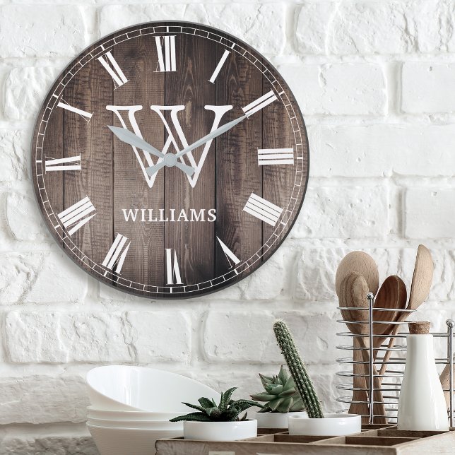Skapa ditt Anpassningsbar Monogram Rustic Farmhous Rund Klocka (Skapare uppladdad)