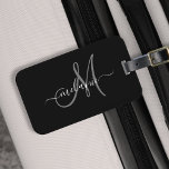 Skapa ditt eget Anpassningsbar-monogram och Namn-s Bagagebricka<br><div class="desc">Skapa din egen personlig bagagetapp med din anpassningsbar handskriven namn och monogram. Om du vill redigera den här designmallen ändrar du fälten som visas ovan. Du kan enkelt lägga till mer text eller bilder, anpassa typsnitt och färg. Behandla dig själv eller gör perfekten till familj, vänner, föräldrar och mor- och...</div>