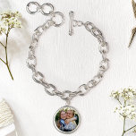 Skapa ditt eget Bridesmaid Photo Bachelorette Armband<br><div class="desc">Fira dina brudtärnor med en personlig genom att skapa ett modernt och snyggt bachelorette bracelet med ett omhuldat foto av din vänskap. Denna minimalistiska utformning,  som har förbättrats med elegantens kalligrafi,  gör det möjligt för en tänkbar brud att frieri gåva som kommer att förvåna och glädja dina bästa vänner.</div>