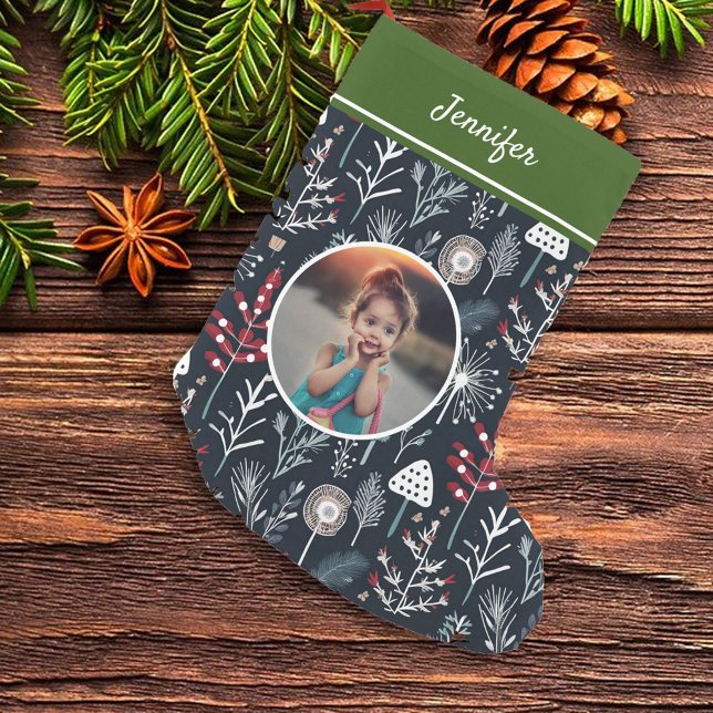 Skapa ditt eget foto monogrammat liten julstrumpa (Beautiful personalized Christmas photo stocking. You can add your own name and photo to personalize.)