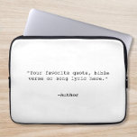 Skapa egen offert laptop fodral<br><div class="desc">Skapa din egen anpassningsbar citat laptop sleeve. Har minimalistisk skrivmaskin-typografi.</div>